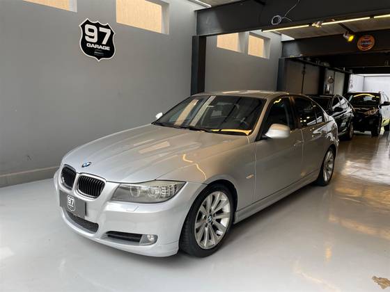 BMW 320i 2.0 16V GASOLINA 4P AUTOMÁTICO BMW 320i 2.0 16V GASOLINA 4P AUTOMÁTICO